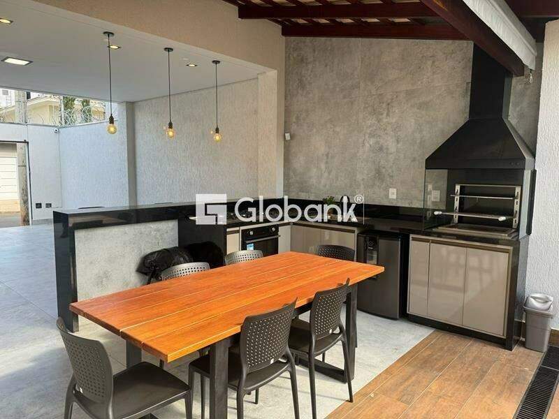 Casa 3 quartos à venda Ibituruna 150m² Montes Claros MG: