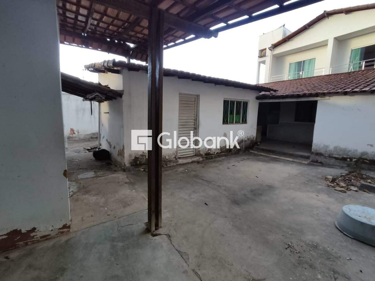 Terreno à venda Edgar Pereira 0m² Montes Claros MG: 