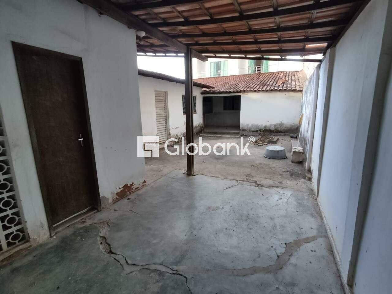 Terreno à venda Edgar Pereira 0m² Montes Claros MG: 