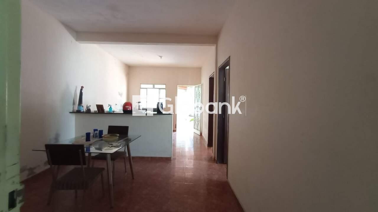 Casa 2 quartos à venda Santa Lúcia 70m² Montes Claros MG: 