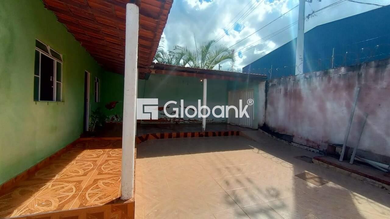 Casa 2 quartos à venda Santa Lúcia 70m² Montes Claros MG: 