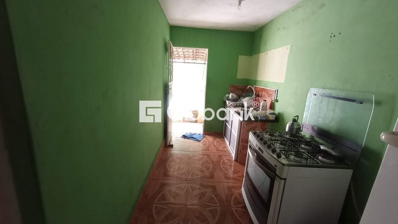 Casa 2 quartos à venda Santa Lúcia 70m² Montes Claros MG: 
