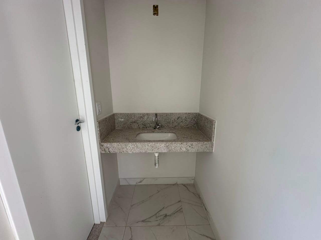 Cobertura 2 quartos à venda Augusta Mota 140m² Montes Claros MG: 