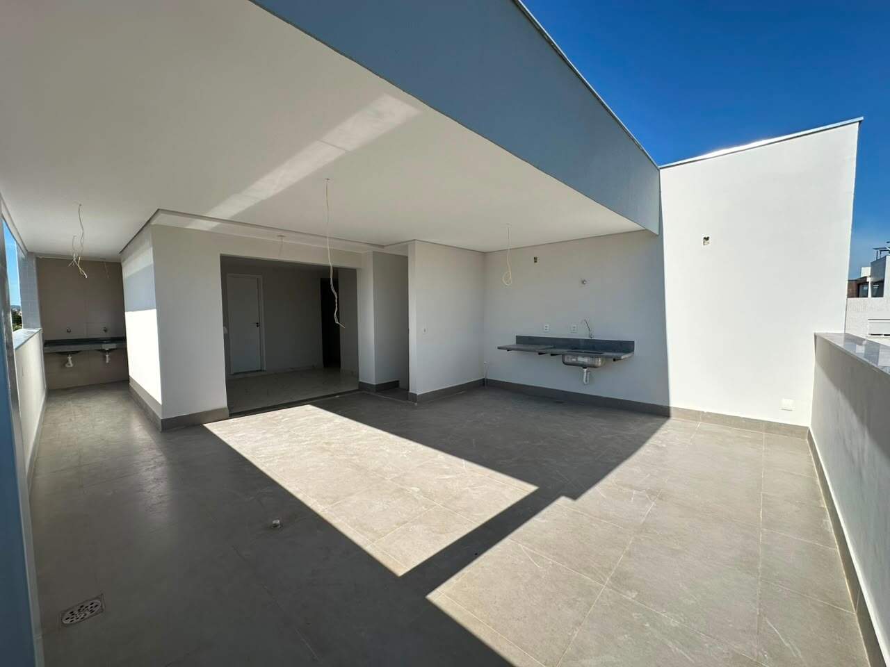 Cobertura 2 quartos à venda Augusta Mota 140m² Montes Claros MG: 