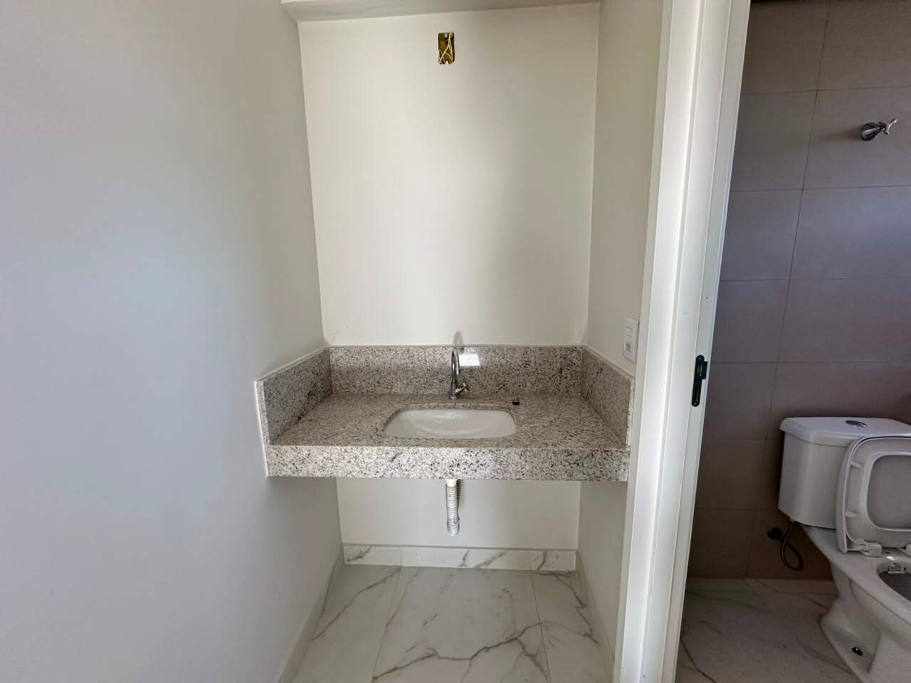Cobertura 2 quartos à venda Augusta Mota 140m² Montes Claros MG: 