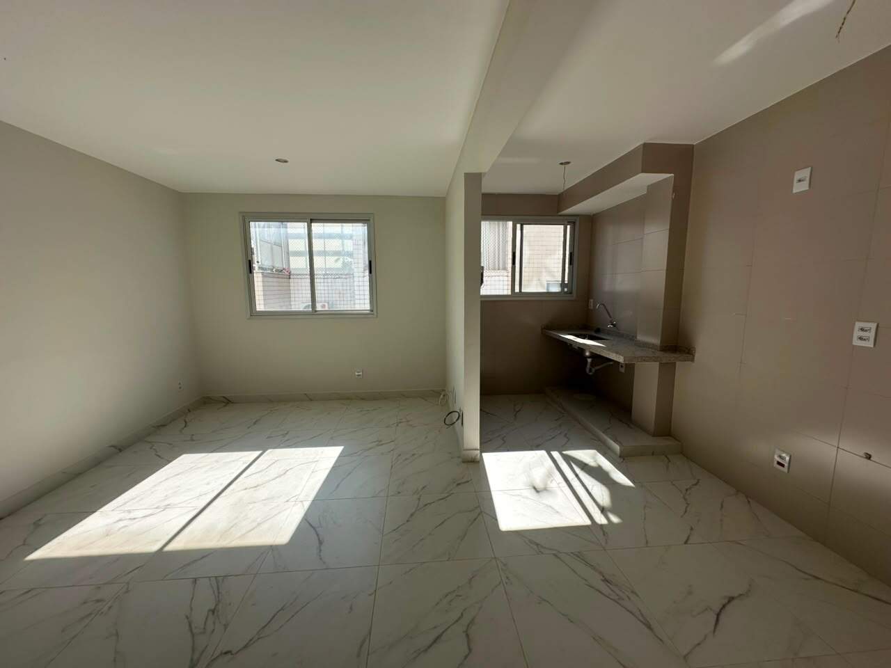 Cobertura 2 quartos à venda Augusta Mota 140m² Montes Claros MG: 