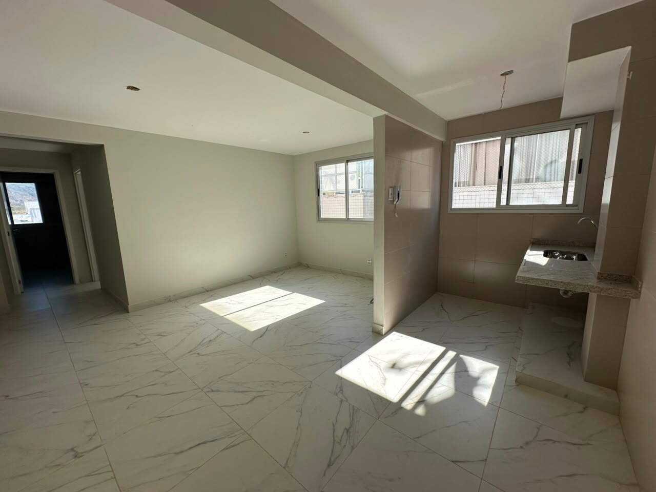 Cobertura 2 quartos à venda Augusta Mota 140m² Montes Claros MG: 