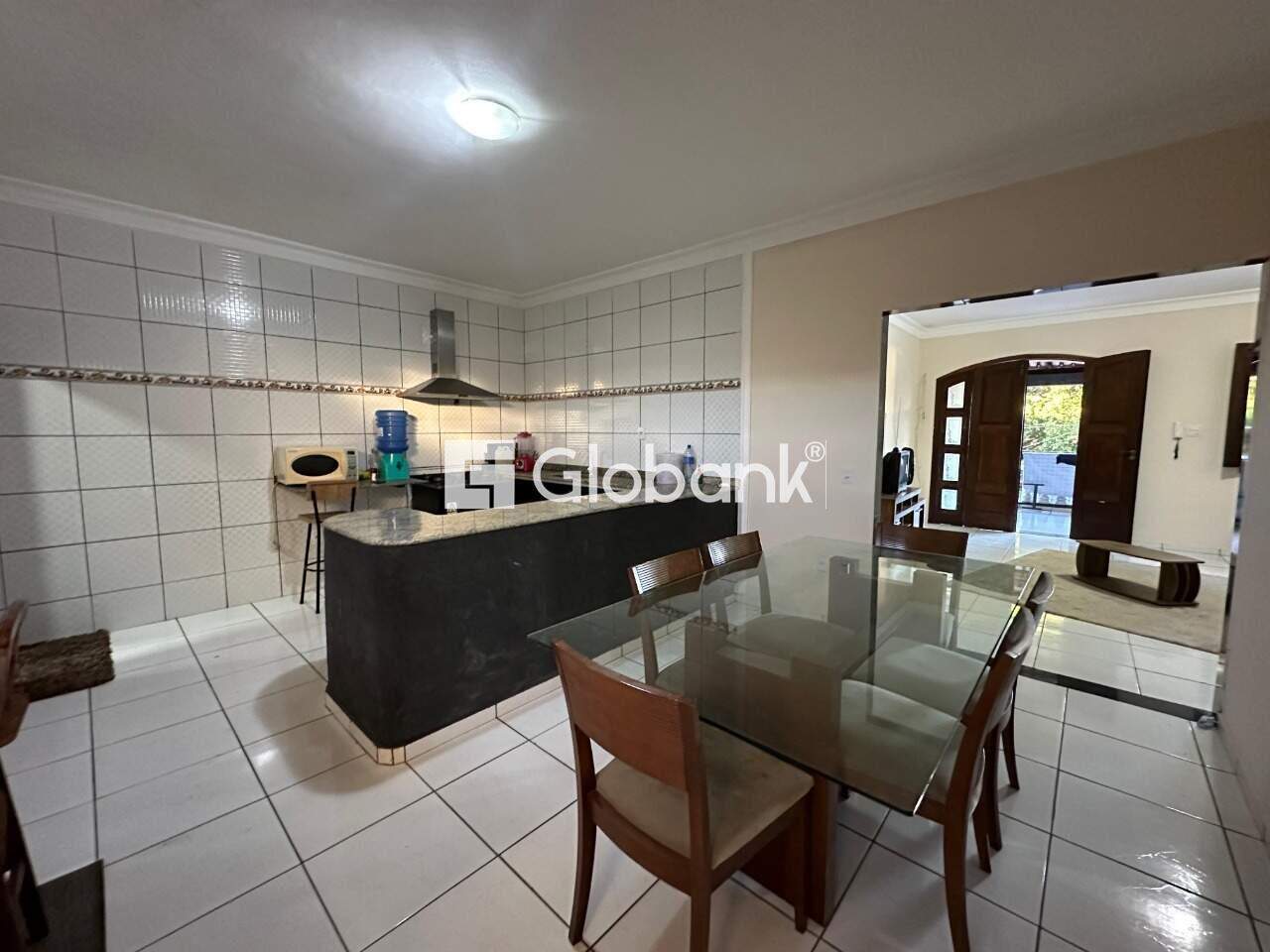 Casa 3 quartos para aluguel João Botelho 80m² Montes Claros MG: Sala de jantar conjugada com cozinha