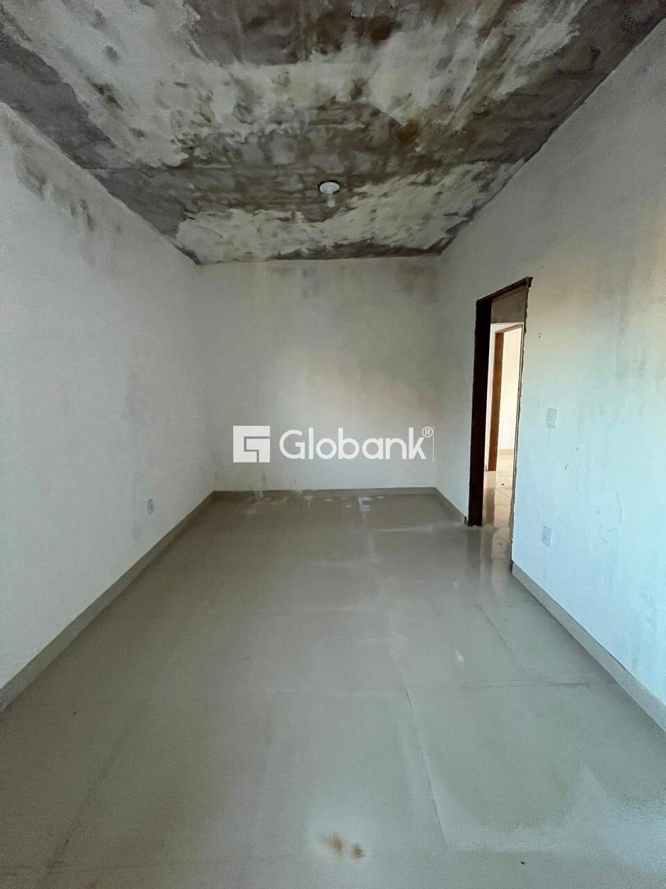 Casa 7 quartos à venda Santa Lúcia 0m² Montes Claros MG: DORMIT RIO 02  CASA SEGUNDO PAVIMENTO.