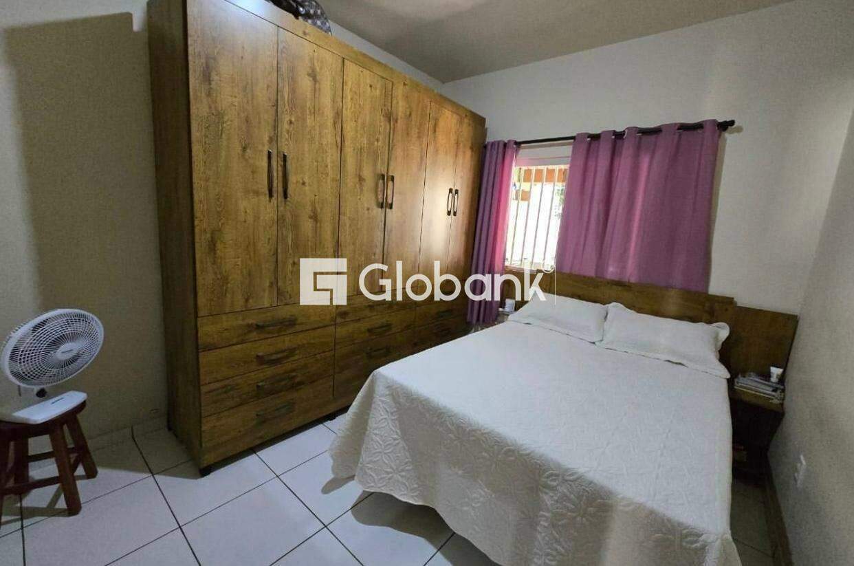 Casa 3 quartos à venda Independência 0m² Montes Claros MG: 25bfc247-e1d3-4ef9-98ad-abb5c9ae5055