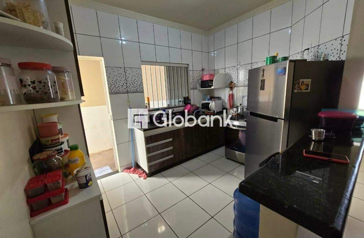 Casa 3 quartos à venda Independência 0m² Montes Claros MG: 051f954f-47b5-4279-9cb9-49ae90ecf099