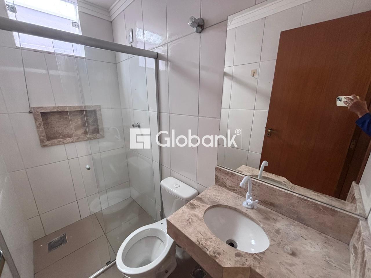 Casa 2 quartos para aluguel Major Prates 70m² Montes Claros MG: Banheiro social