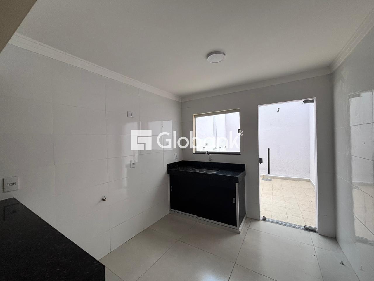 Casa 2 quartos para aluguel Major Prates 70m² Montes Claros MG: Cozinha