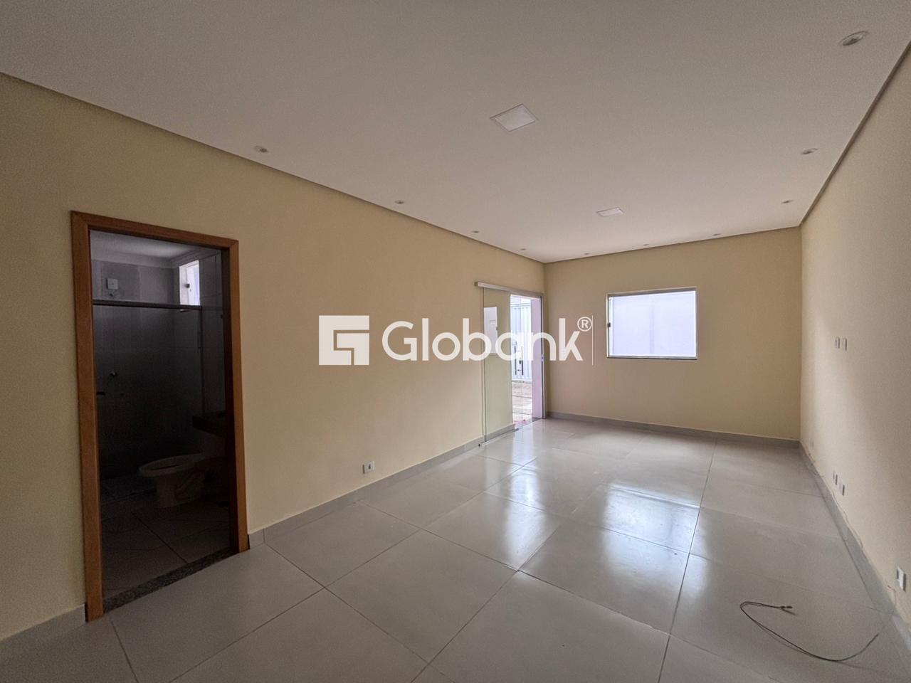 Casa 2 quartos para aluguel Major Prates 70m² Montes Claros MG: Sala