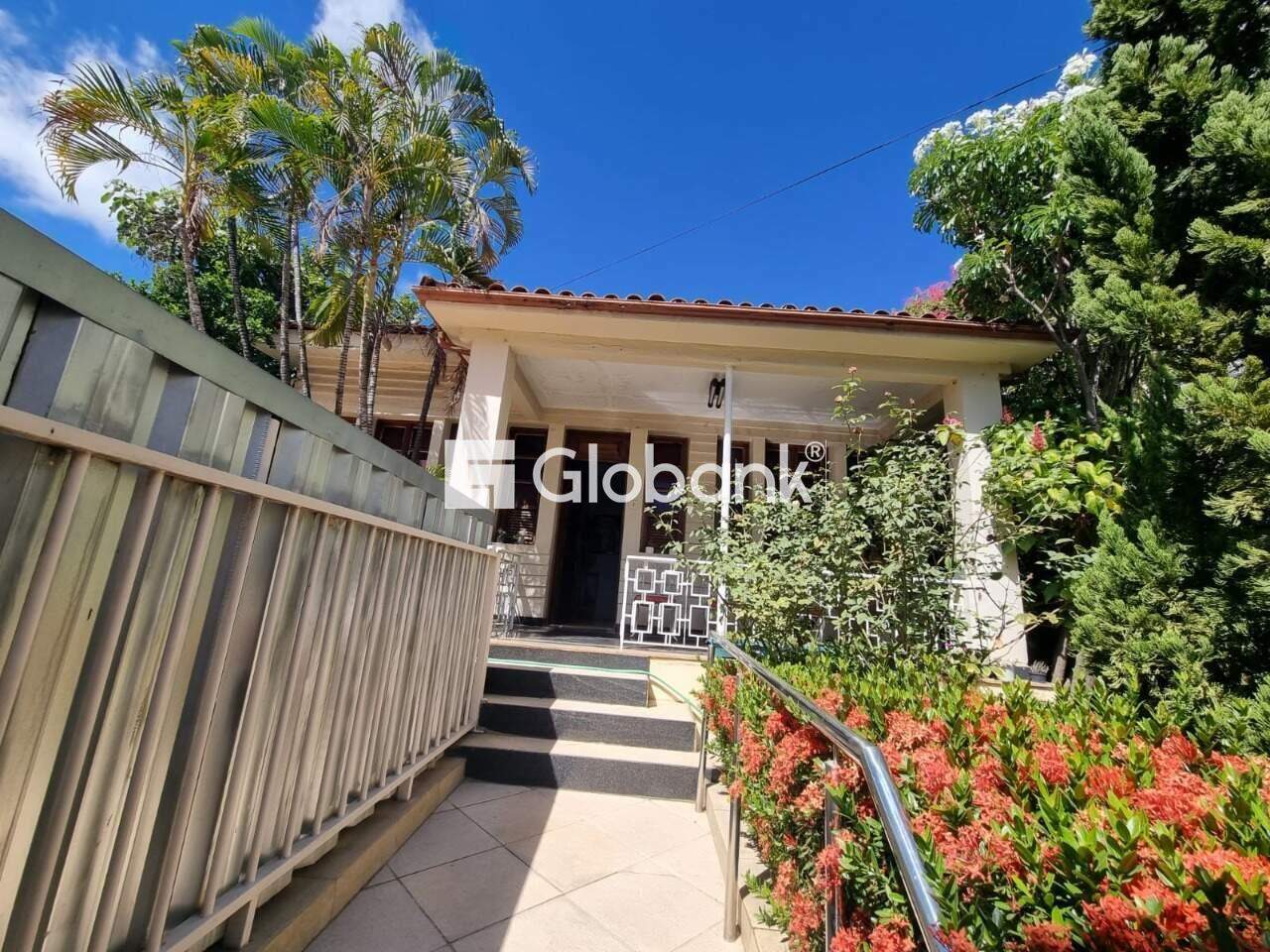 Casa 5 quartos à venda Centro 0m² Montes Claros MG: 