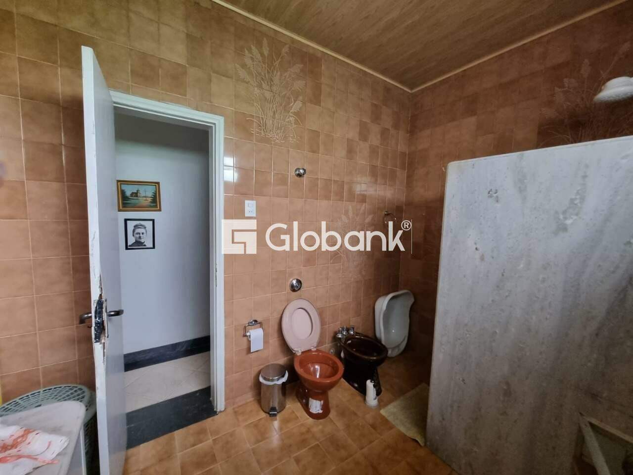Casa 5 quartos à venda Centro 0m² Montes Claros MG: SU TE