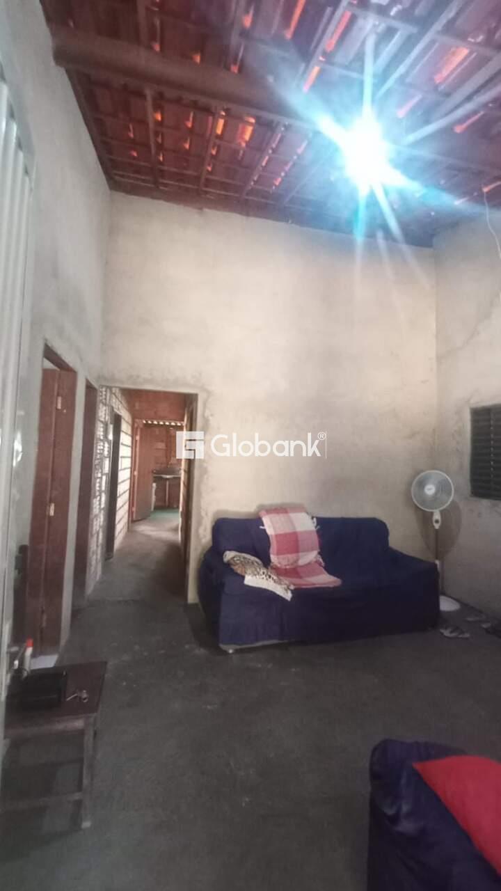 Casa 4 quartos à venda Santa Laura 100m² Montes Claros MG: 2b57917e-03e8-420c-b3b2-e24cce59a478