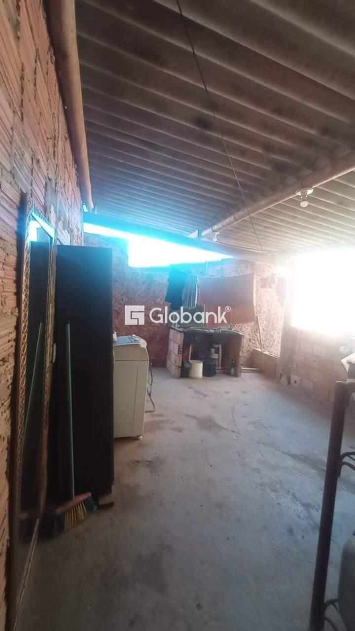 Casa 4 quartos à venda Santa Laura 100m² Montes Claros MG: 8a63c579-66cb-41cc-9ebb-51937e771eaf