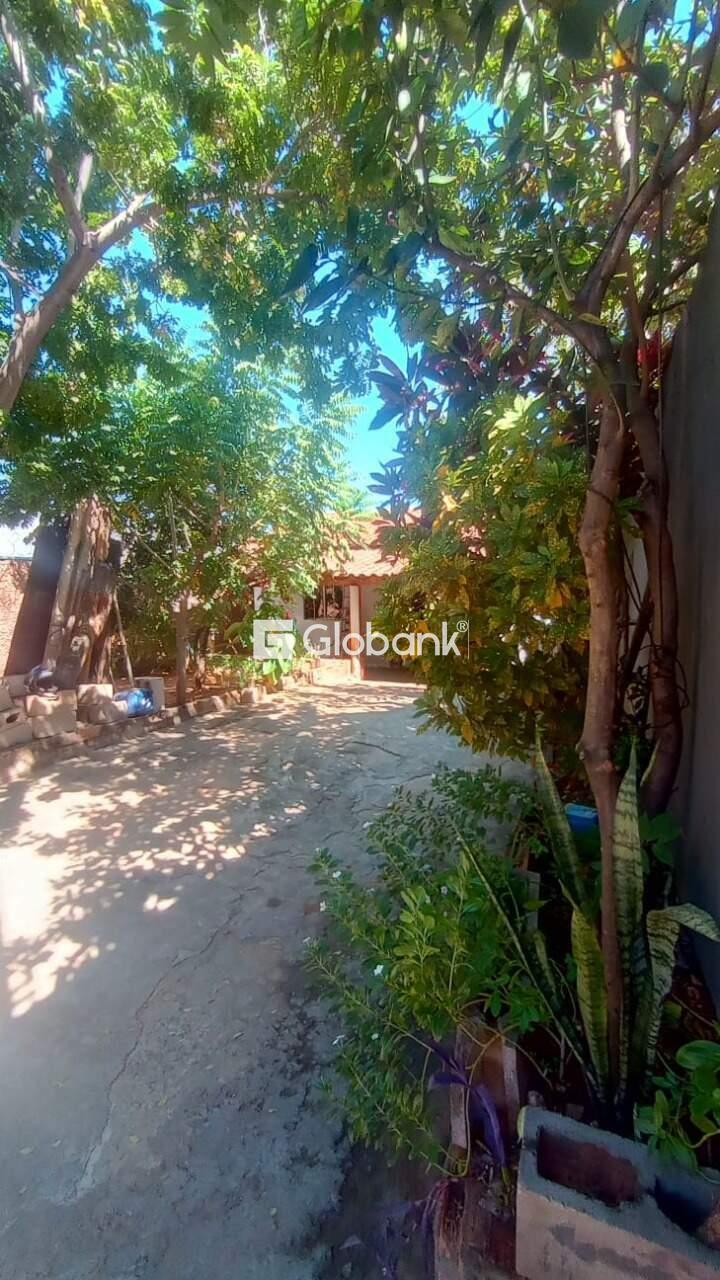 Casa 4 quartos à venda Santa Laura 100m² Montes Claros MG: 1579fdbb-68cc-4eff-ba39-137d1a932eba