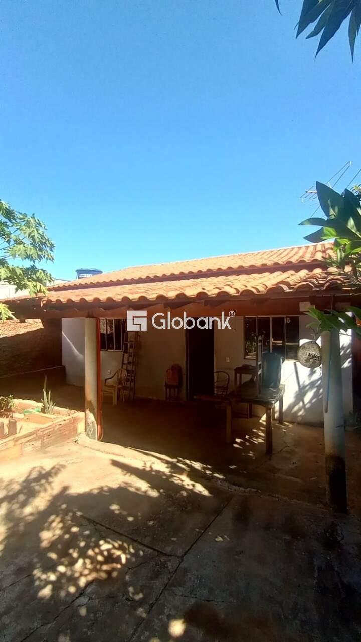 Casa 4 quartos à venda Santa Laura 100m² Montes Claros MG: fb7e45c7-5cd0-4f4e-aa1d-9ee3dacd9045