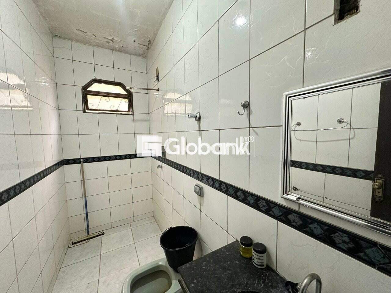 Casa 3 quartos à venda Carmelo 82m² Montes Claros MG: 34