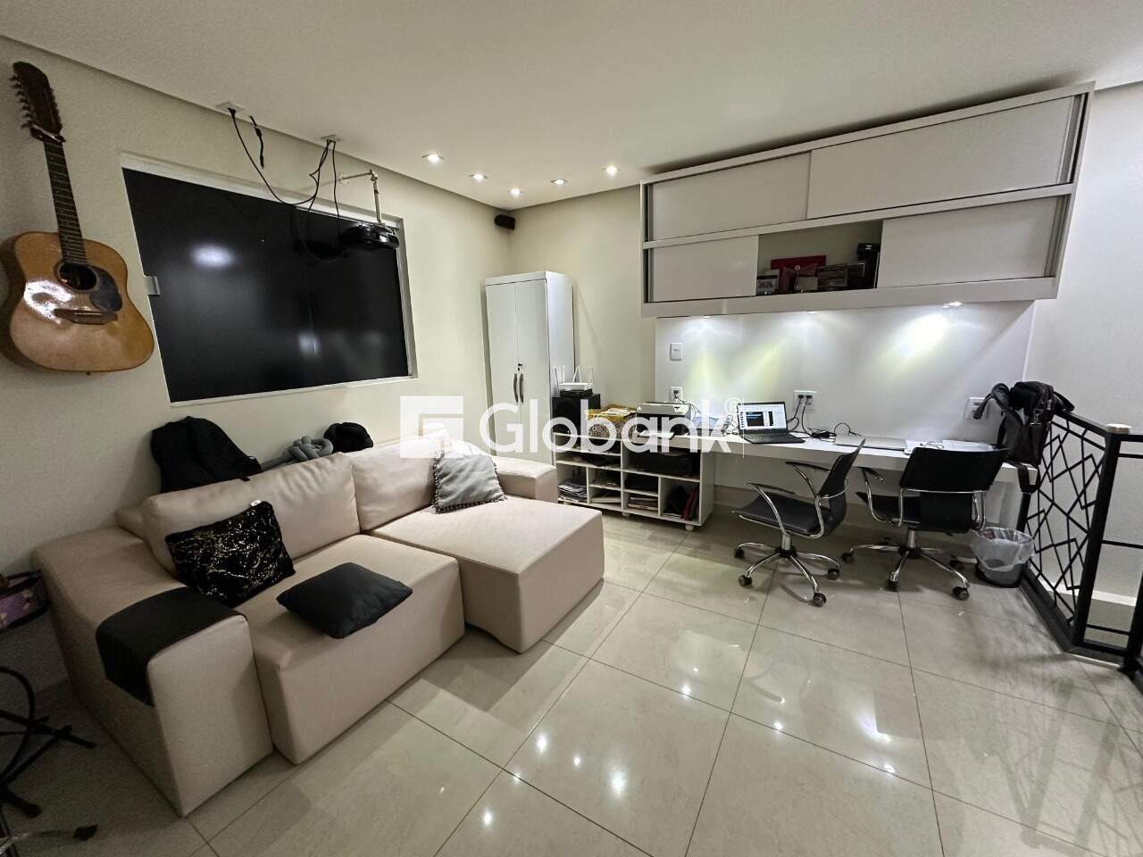 Cobertura 3 quartos à venda Todos os Santos 180m² Montes Claros MG: Sala TV