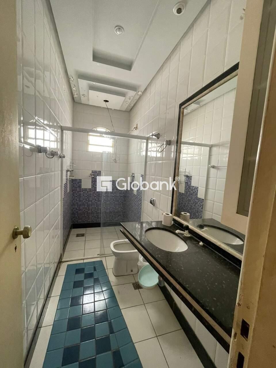 Casa 4 quartos à venda Vila Regina 140m² Montes Claros MG: BANHEIRO SOCIAL