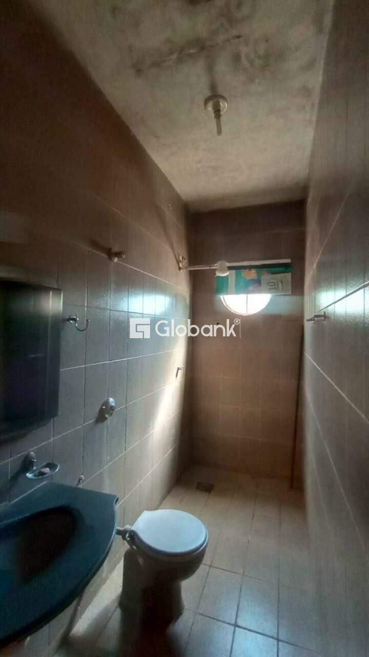 Casa 4 quartos à venda Vila Greice 170m² Montes Claros MG: 