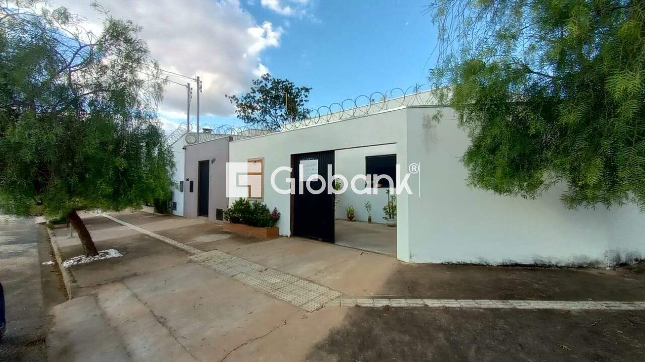 Casa 3 quartos à venda Jardim Olímpico 65m² Montes Claros MG: 37