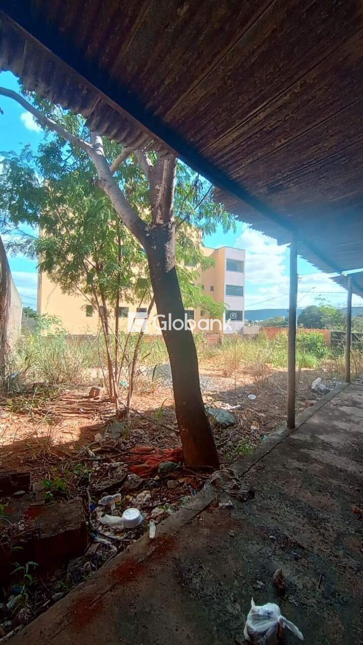 Terreno à venda Canelas 523m² Montes Claros MG: 2