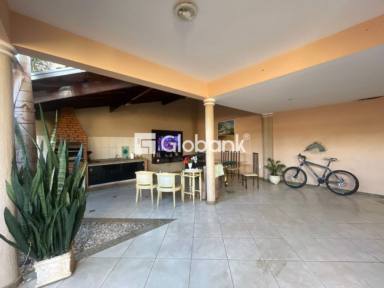 Casa 3 quartos à venda Morada do Sol 150m² Montes Claros MG: GARAGEM