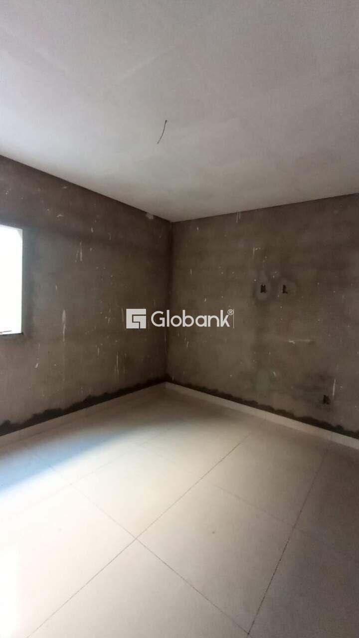 Casa 2 quartos à venda Acácias 0m² Montes Claros MG: 2