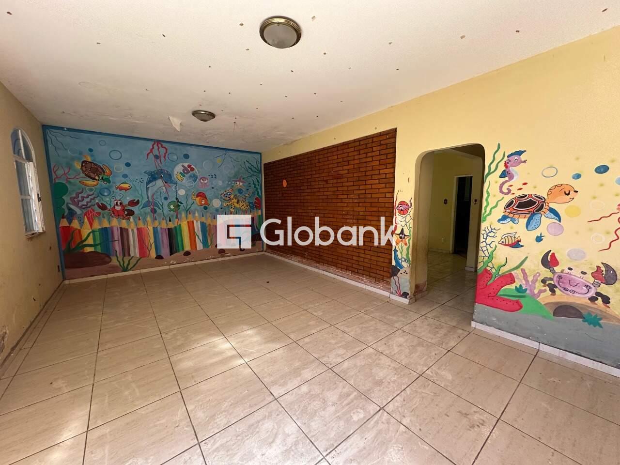 Casa 4 quartos à venda Jardim Panorama 465m² Montes Claros MG: Sala.