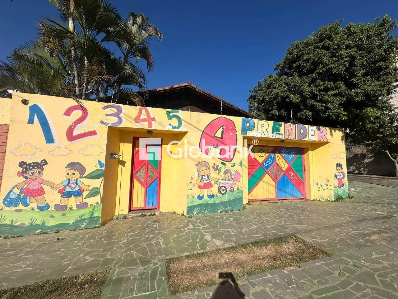 Casa 4 quartos para aluguel Jardim Panorama 465m² Montes Claros MG: Fachada