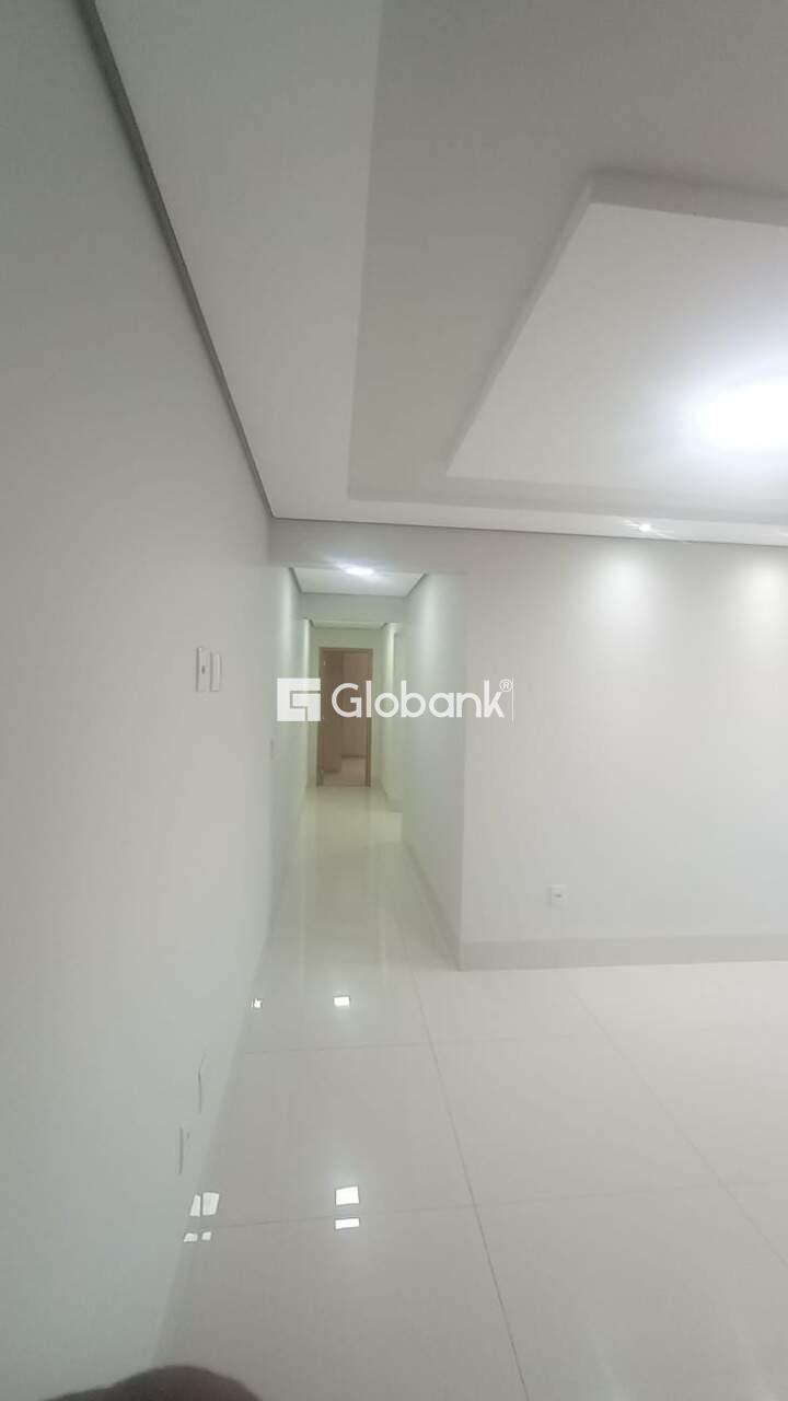 Apartamento 3 quartos à venda Augusta Mota 98m² Montes Claros MG: Corredor de acesso ao quartos