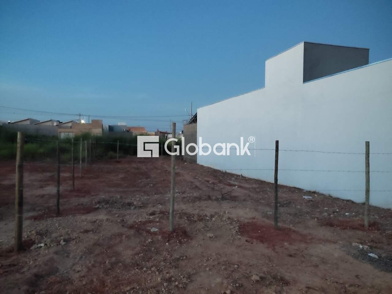 Terreno à venda Loteamento Novo Primavera 0m² Montes Claros MG: Lote.