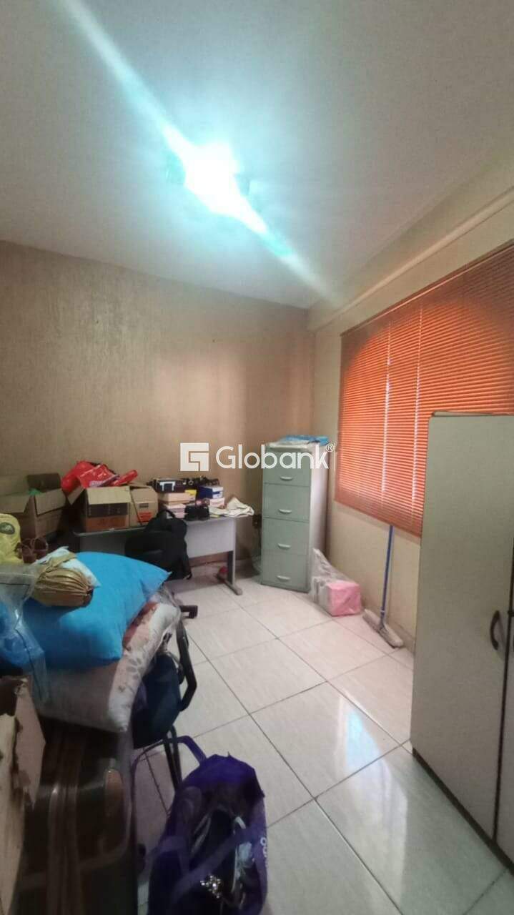 Sobrado 4 quartos à venda Delfino Magalhães 250m² Montes Claros MG: 15