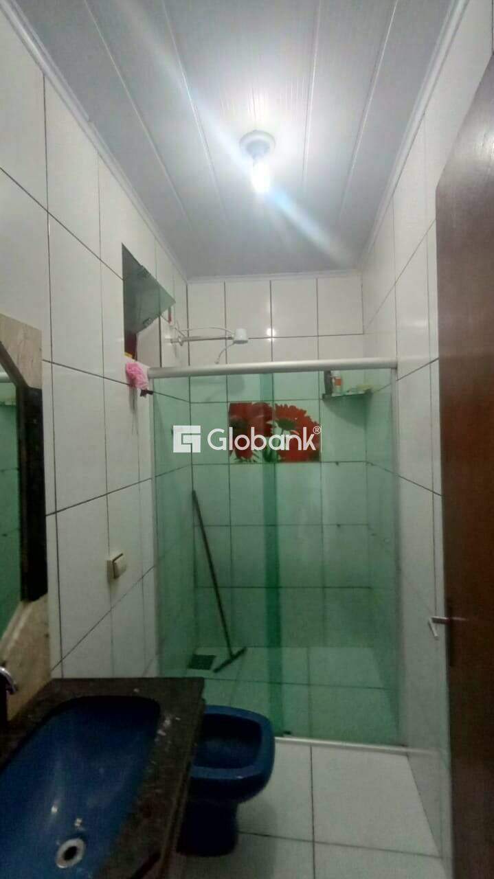 Sobrado 4 quartos à venda Delfino Magalhães 250m² Montes Claros MG: 19