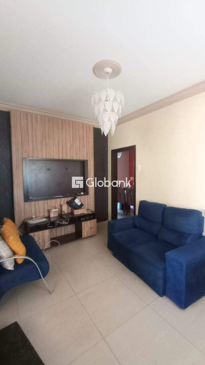 Sobrado 4 quartos à venda Delfino Magalhães 250m² Montes Claros MG: 29