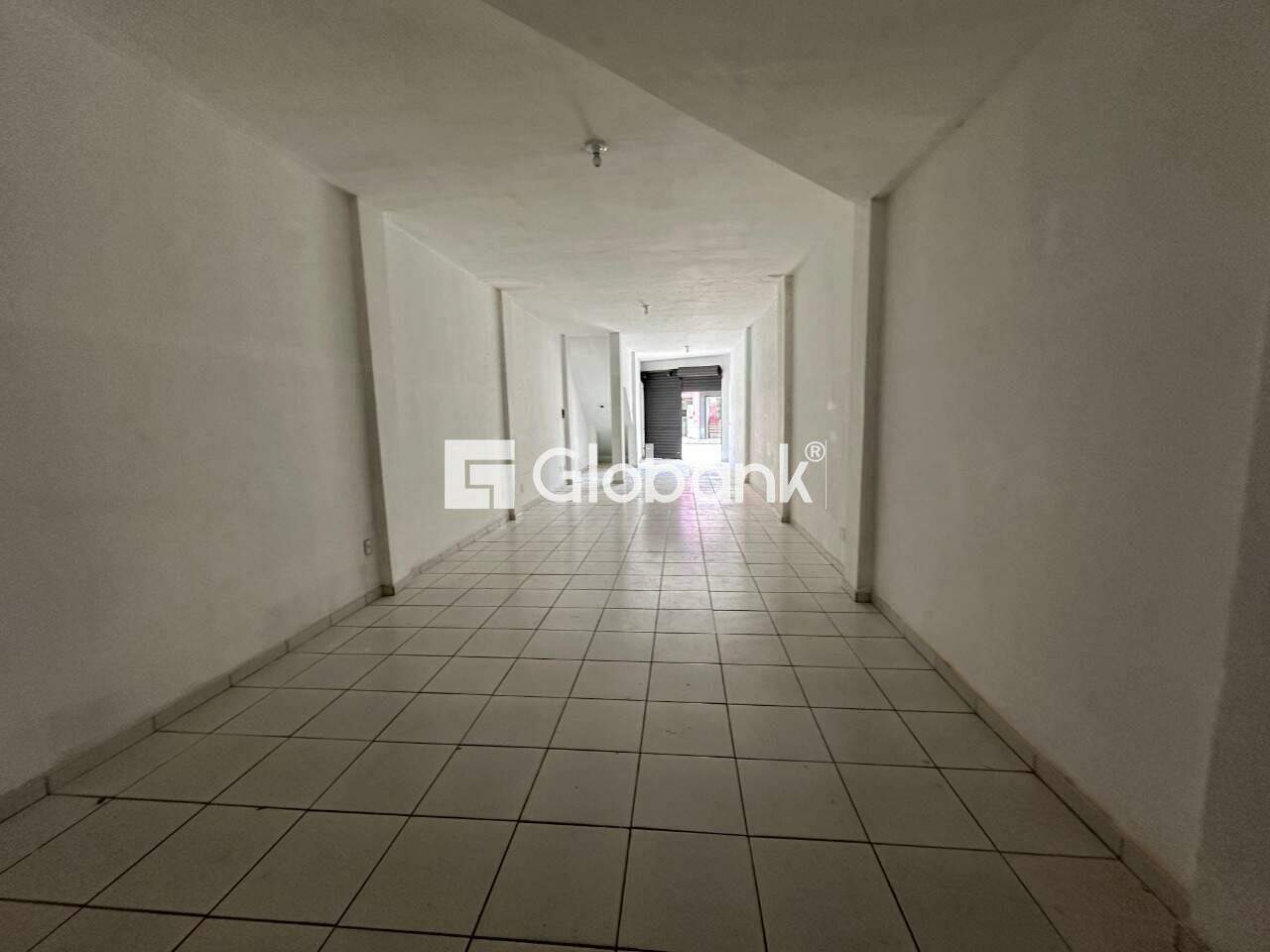 Loja para aluguel Centro 110m² Montes Claros MG: Sala
