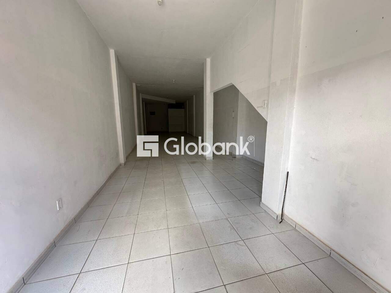 Loja para aluguel Centro 110m² Montes Claros MG: 