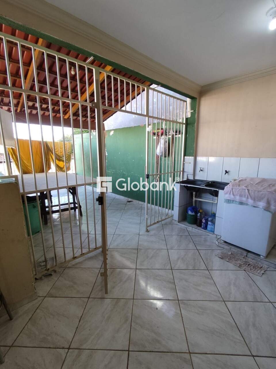 Casa 7 quartos à venda Vila Ipiranga 300m² Montes Claros MG: