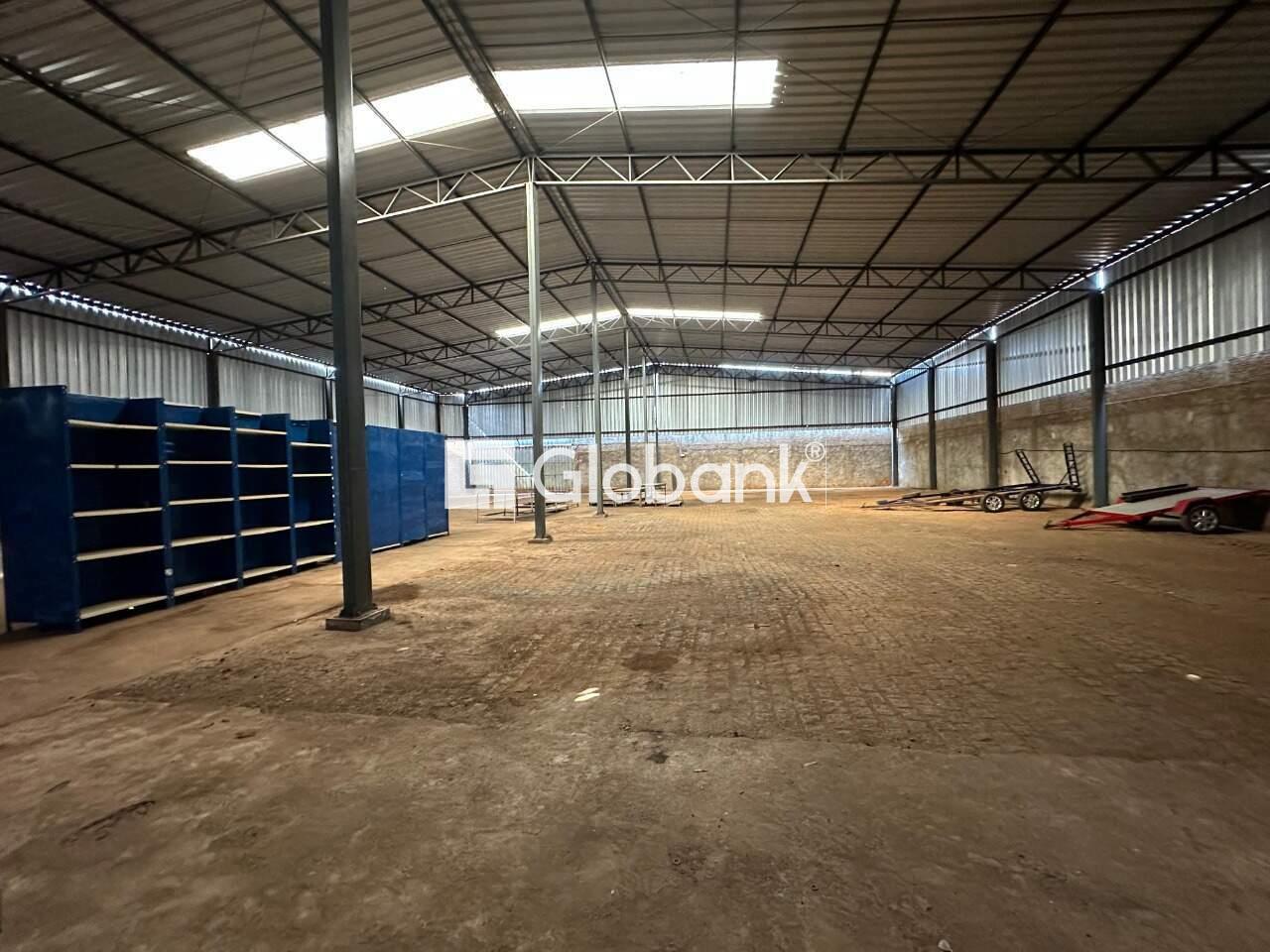 Galpão para aluguel Alto São João 1.293m² Montes Claros MG: Galp o