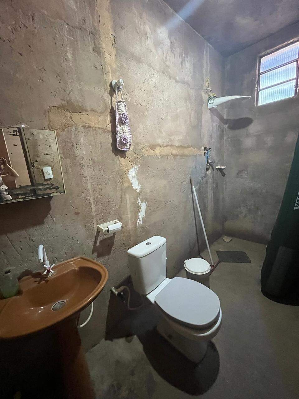 Casa 3 quartos à venda Vila Greice 360m² Montes Claros MG: BANHEIRO SOCIAL