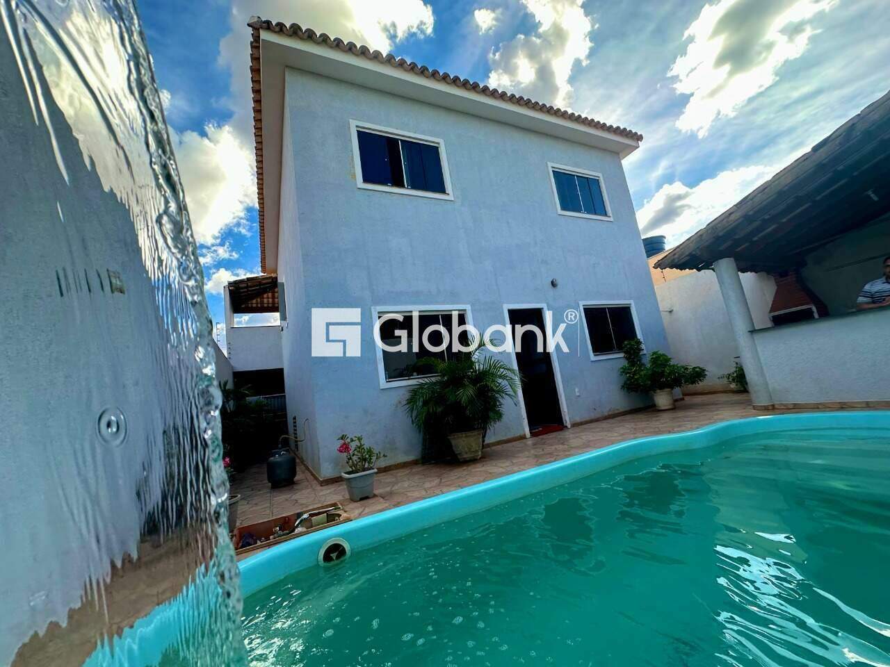 Sobrado 4 quartos à venda Independência 220m² Montes Claros MG: 