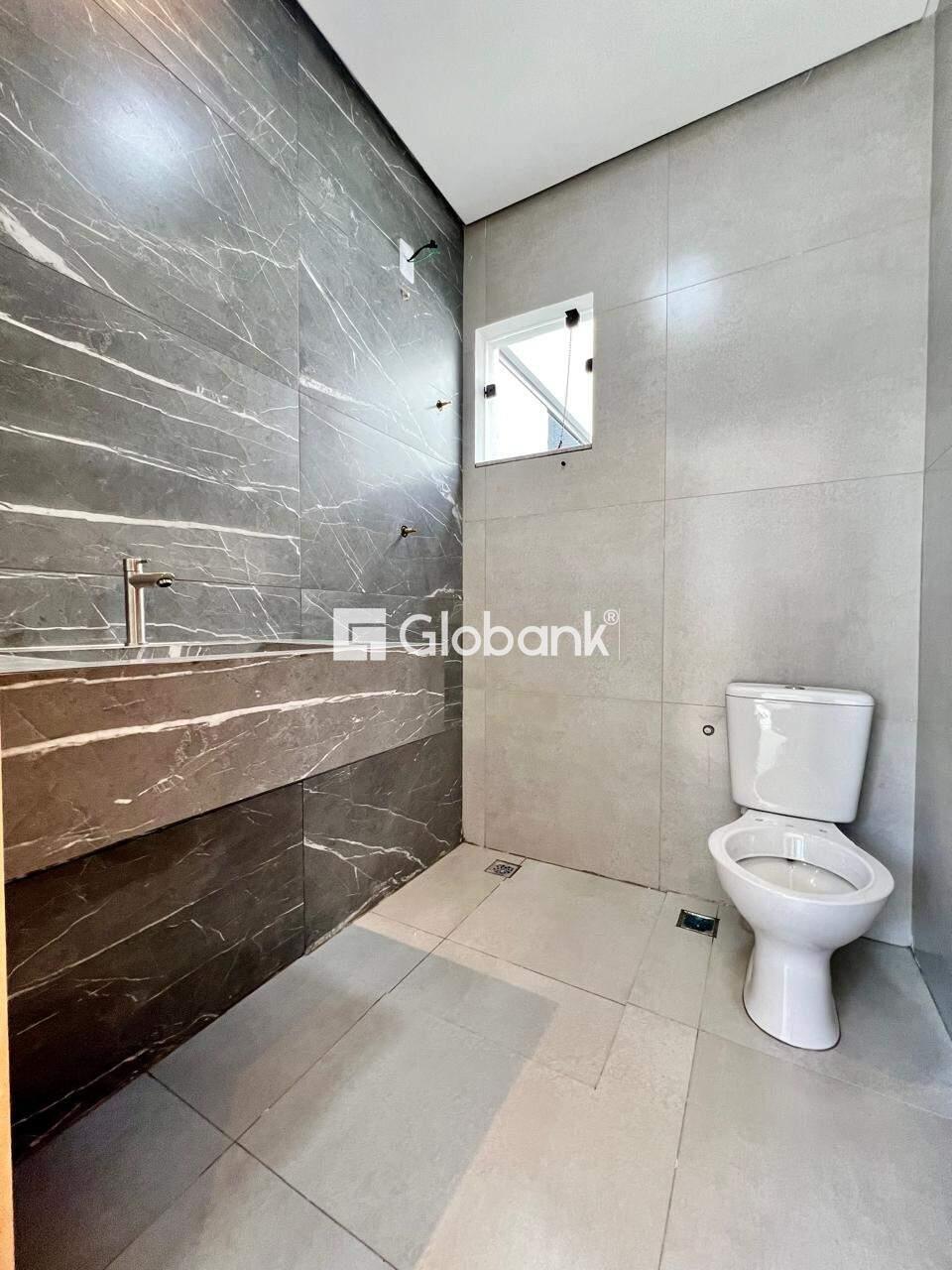 Casa 2 quartos à venda Residencial Monte Belo 70m² Montes Claros MG: Banho