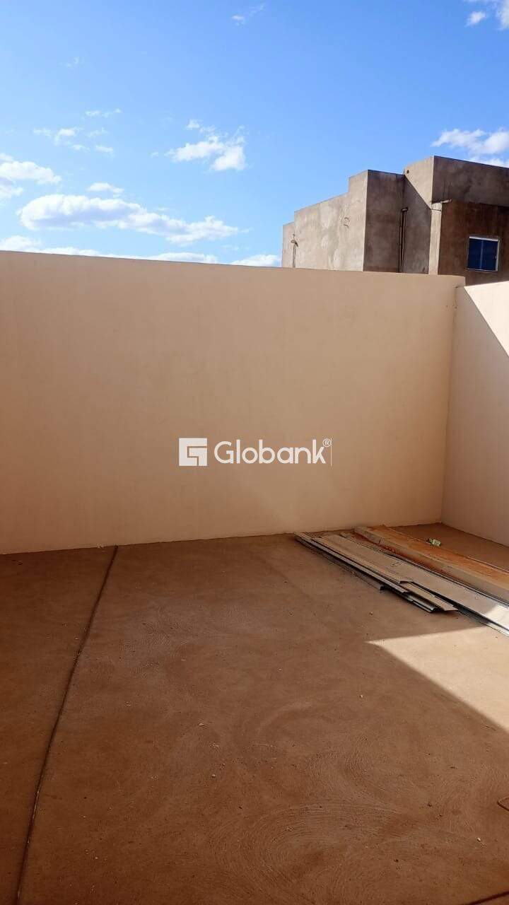 Casa 3 quartos à venda Santa Rafaela 70m² Montes Claros MG: Quintal