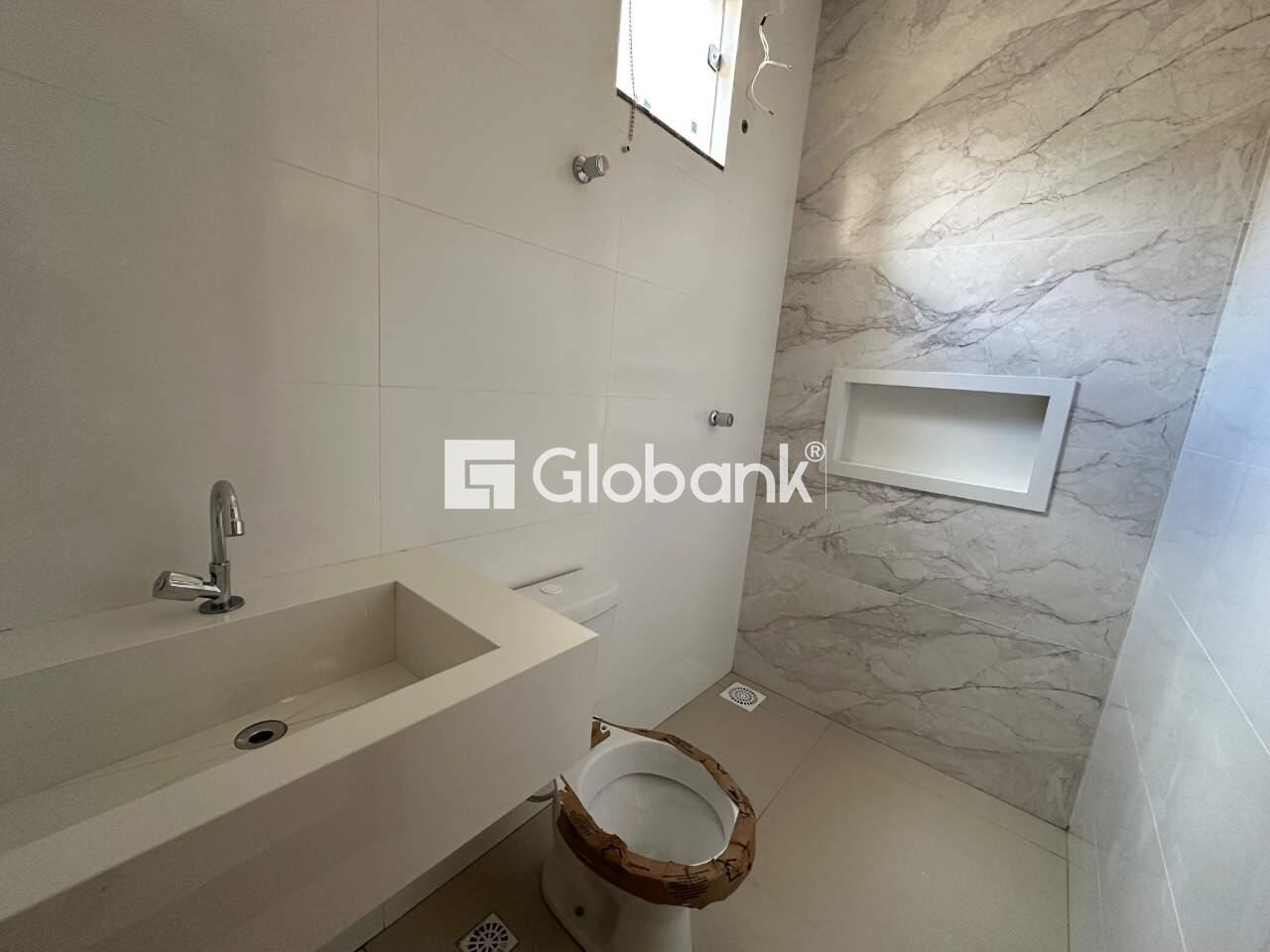 Casa 2 quartos à venda Jardim Primavera 55m² Montes Claros MG: Banheiro Social