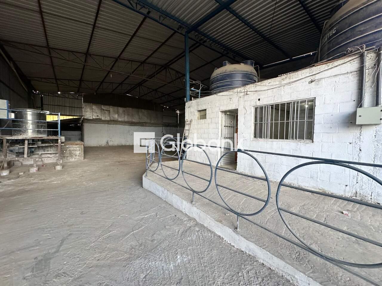 Galpão para aluguel Distrito Industrial 600m² Montes Claros MG: 