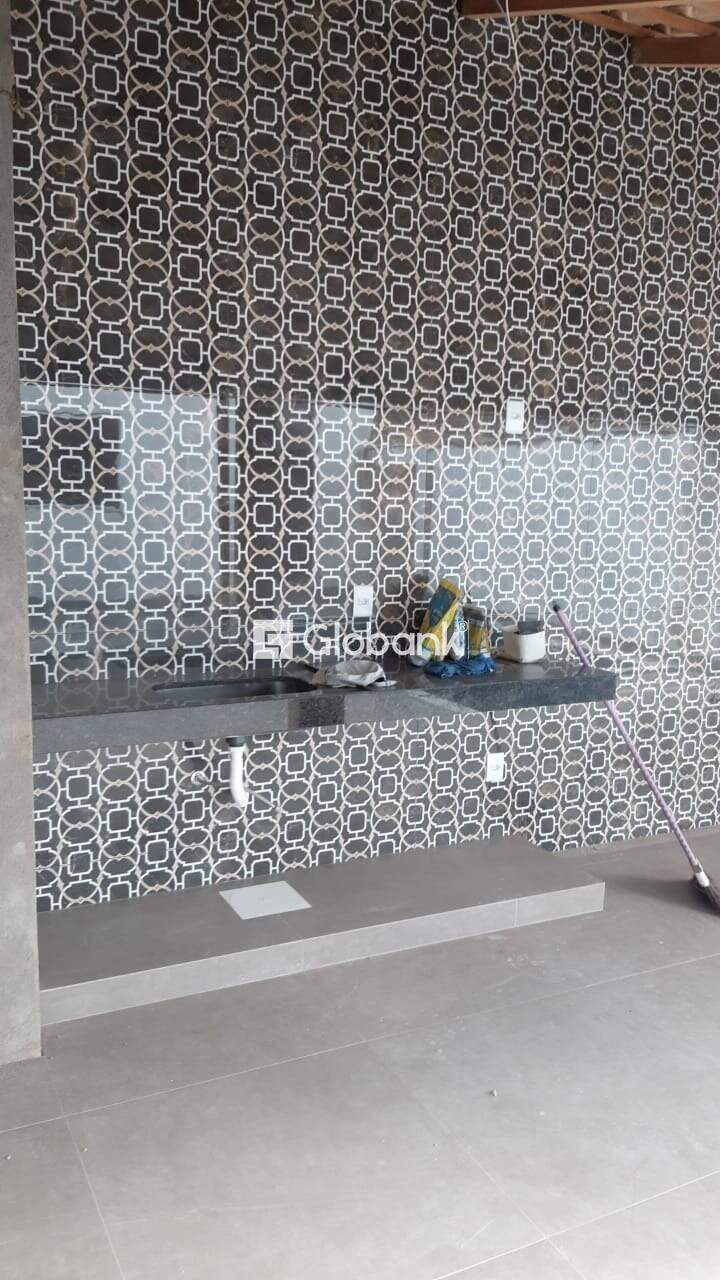 Casa 4 quartos à venda Ibituruna 225m² Montes Claros MG: 3